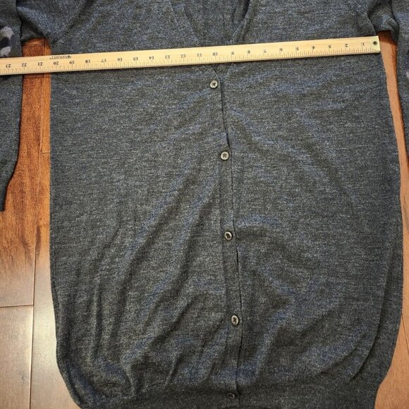 Prada women's button up cardigan in gray size 46 women's wool and silk - Picture 6 of 6